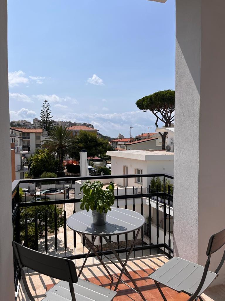 Bed and Breakfast Il Volo Sperlonga Esterno foto